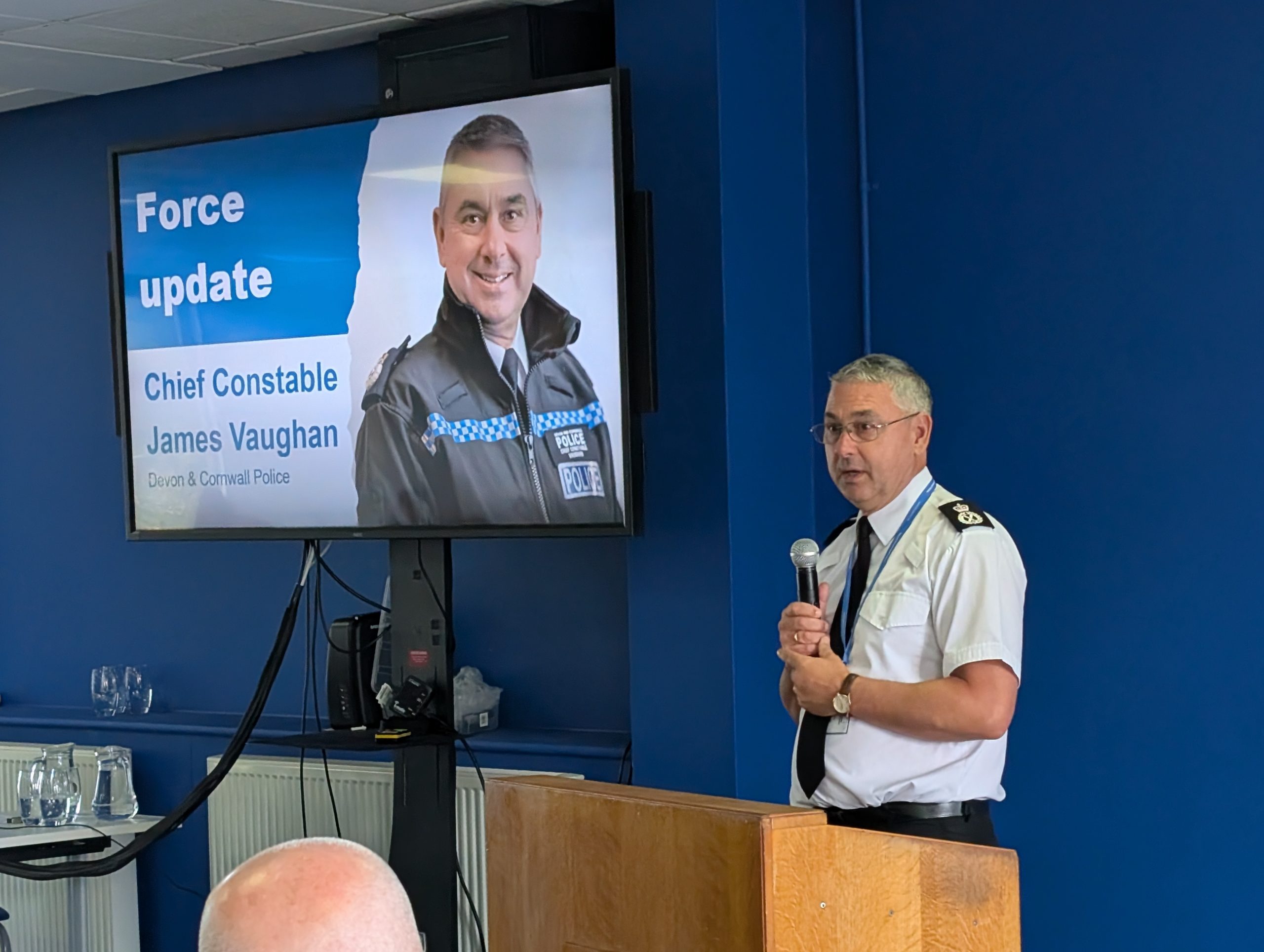 Chief Constable James Vaughan talking to Councillor Advocates