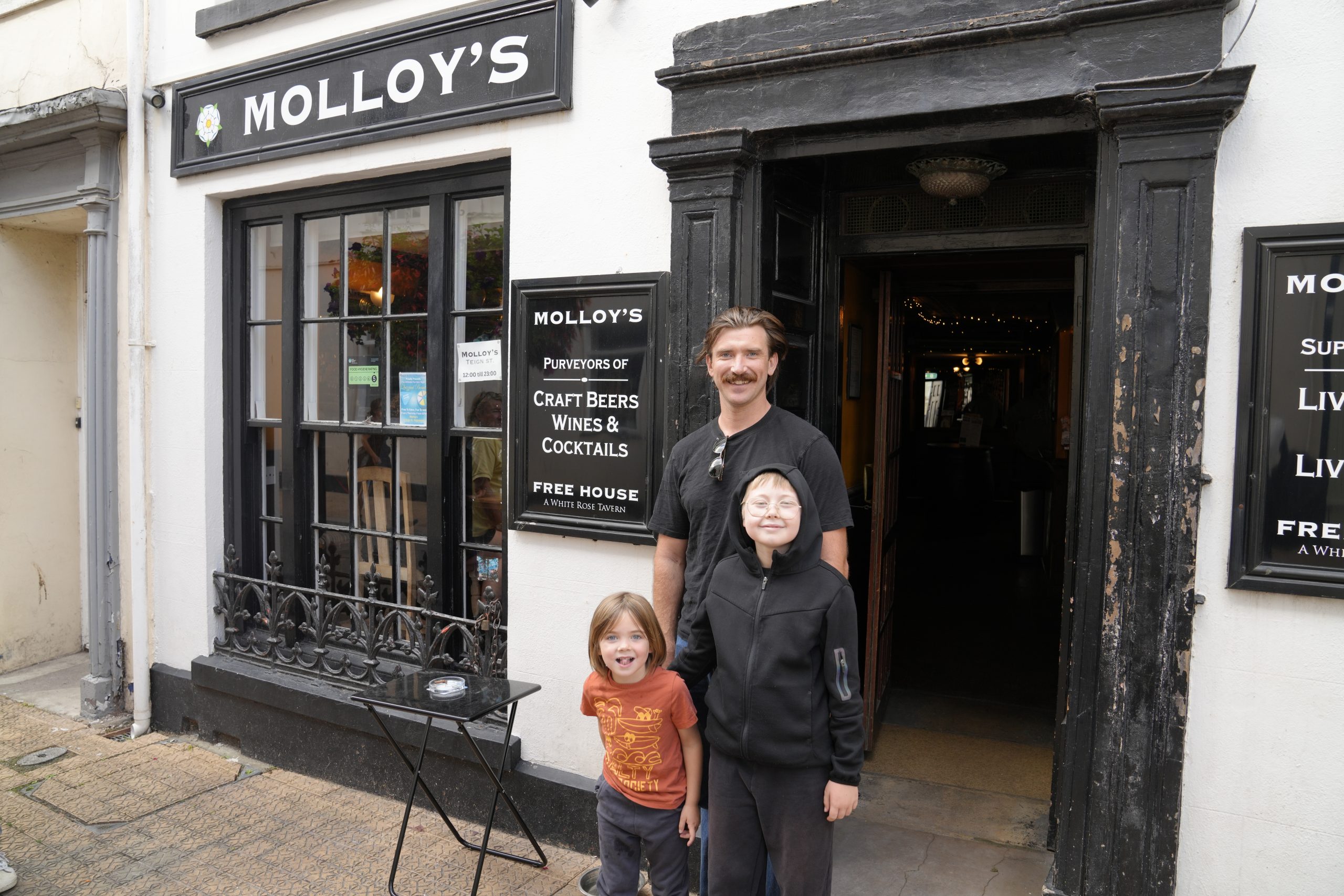_PCC3402 Charlie Whitney, manager of popular pub Molloy’s, with his children